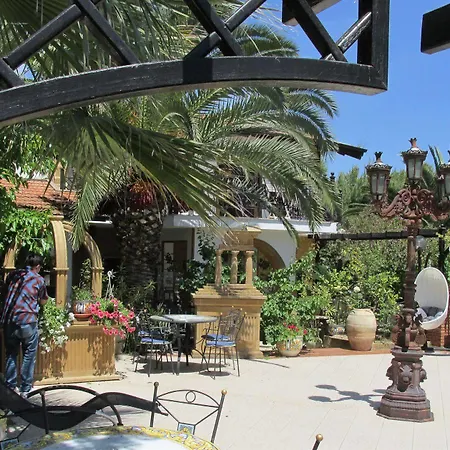 Reggia Saracena Agroturismo *