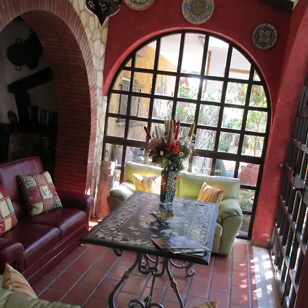Reggia Saracena Farm stay *