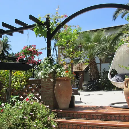 Reggia Saracena Farm stay