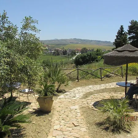 Reggia Saracena Farm stay *