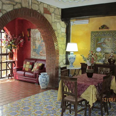 Reggia Saracena Farm stay *