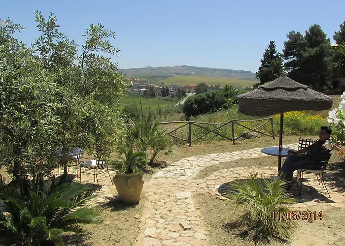 Reggia Saracena Vakantieboerderij *