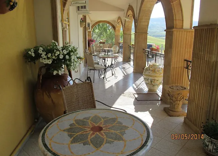 Reggia Saracena Vakantieboerderij *