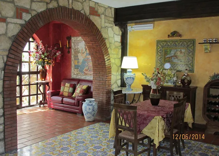 Reggia Saracena 팜스테이 *